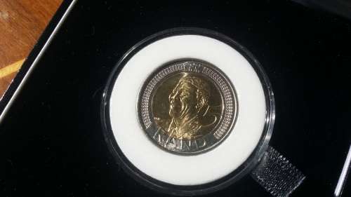 !!!!2008 R5 MANDELA IN BLACK SAM BOX!!!!