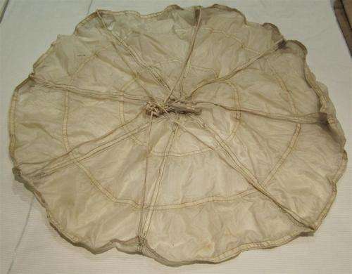 81mm Mortar Bomb Illuminating Flare Parachute