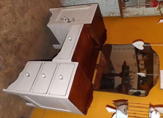 Dressing table **price reduced**