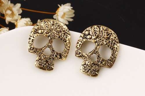 Skull antique bronze earrings