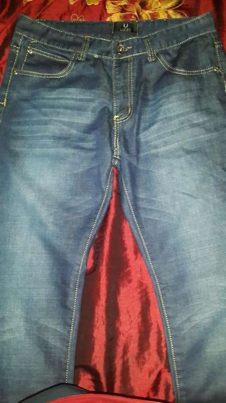 Stunning Blue 34W UZZI Jeans