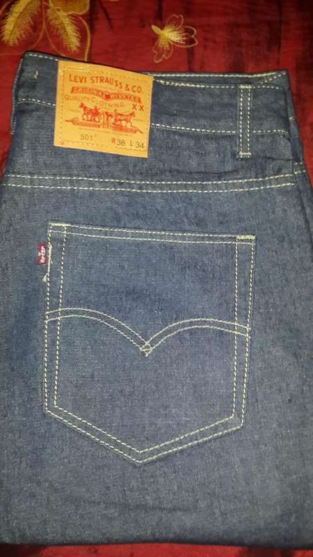 Stunning Blue 36W Levi's Jeans