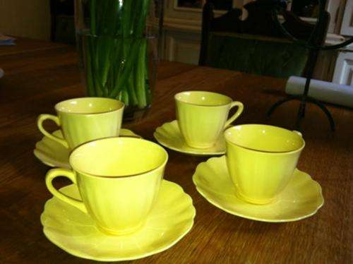 Everything Reduced for one week only!Matching set of retro cups & saucers - Glamour Meakin Sunflower