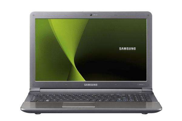 BRAND NEW. SAMSUNG 17.3"INCH LED,CORE i5,640 GB HDD,4 GB RAM DVD WRITER WEBCAM