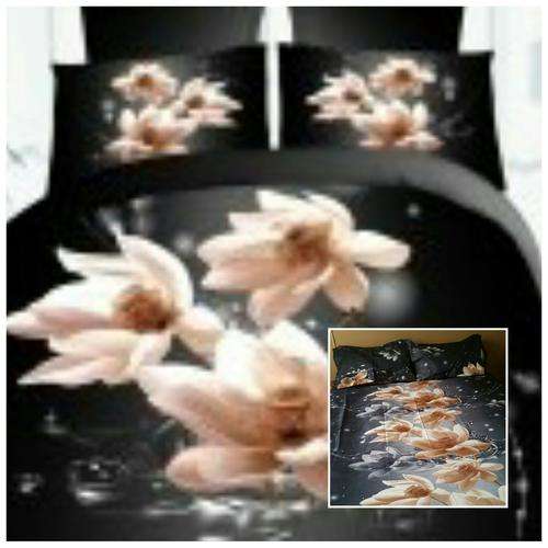 3D Duvet Bedding Beige Lilly with Royal Blue Background