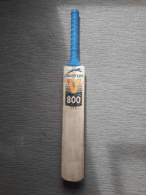 Cricket bat - Slazenger V800