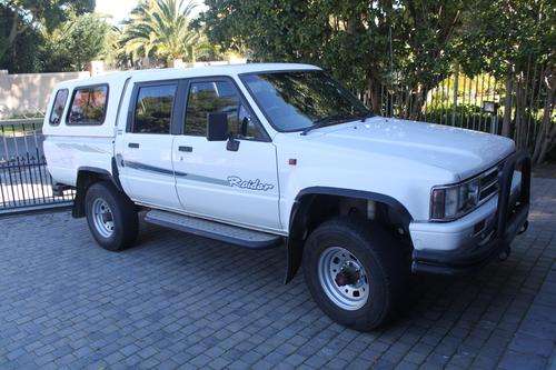 TOYOTA HILUX RAIDER DOUBLE CAB 4X4 2.8D 1997