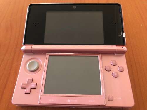 Nintendo 3DS Misty Pink Great Condition! (See Pics)