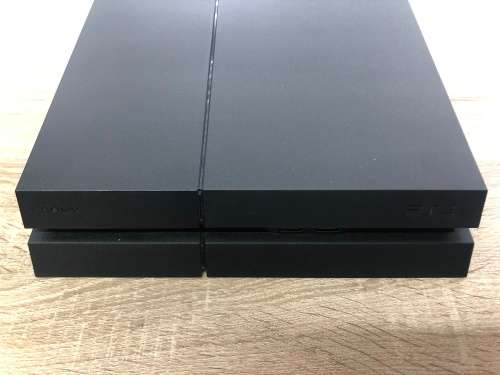 Sony Playstation 4 1TB Bundle Great Condition! 2 Original Controllers and 4 Games!