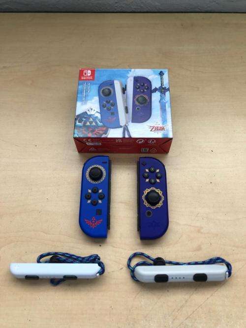 Nintendo Switch Joy-Con Pair The Legend of Zelda: Skyward Sword HD Limited Edition  Like New!