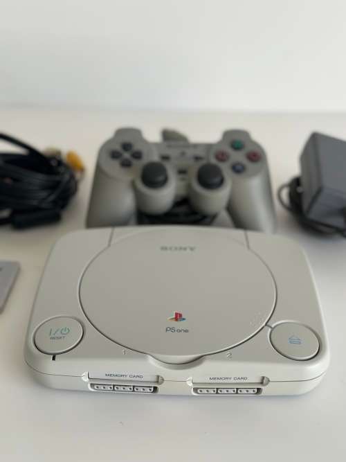Sony Playstation 1 Slim Console With Official Controller & Generic Memory Card Great Condition!