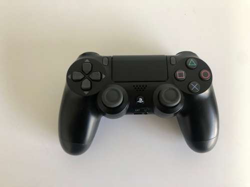 Sony Playstation 4 Slim Console 500GB With 2 Controllers & Games Great Condition!
