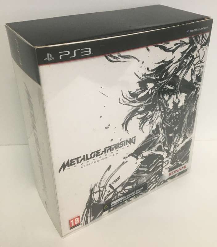 PS3 Metal Gear Rising Revengeance Limited Edition Play Arts Kai Raiden Figurine As New! (See Photos)