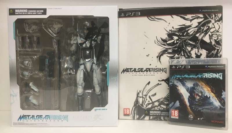 PS3 Metal Gear Rising Revengeance Limited Edition Play Arts Kai Raiden Figurine As New! (See Photos)