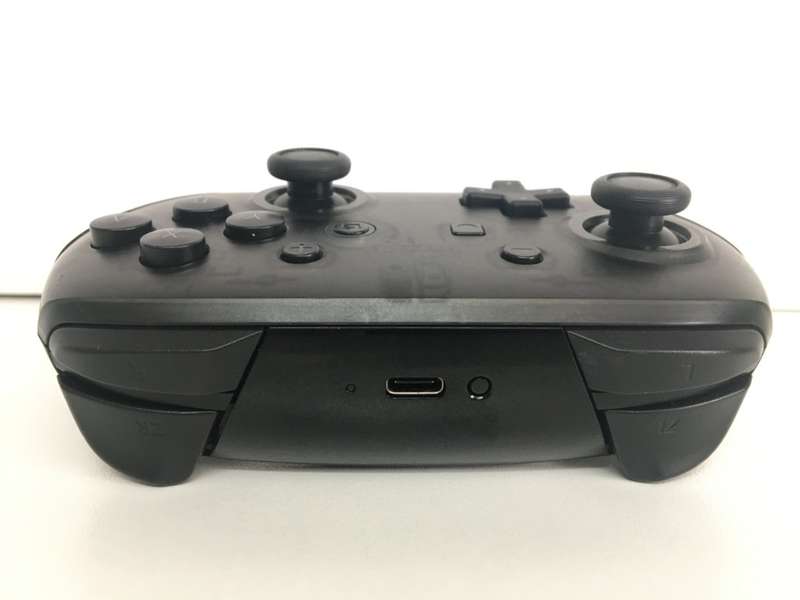 Nintendo Switch Pro Controller Great Condition!