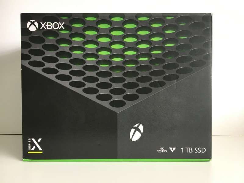 Xbox Series X 1TB SSD Console - Includes Xbox Series Wireless Controller Great Condition!