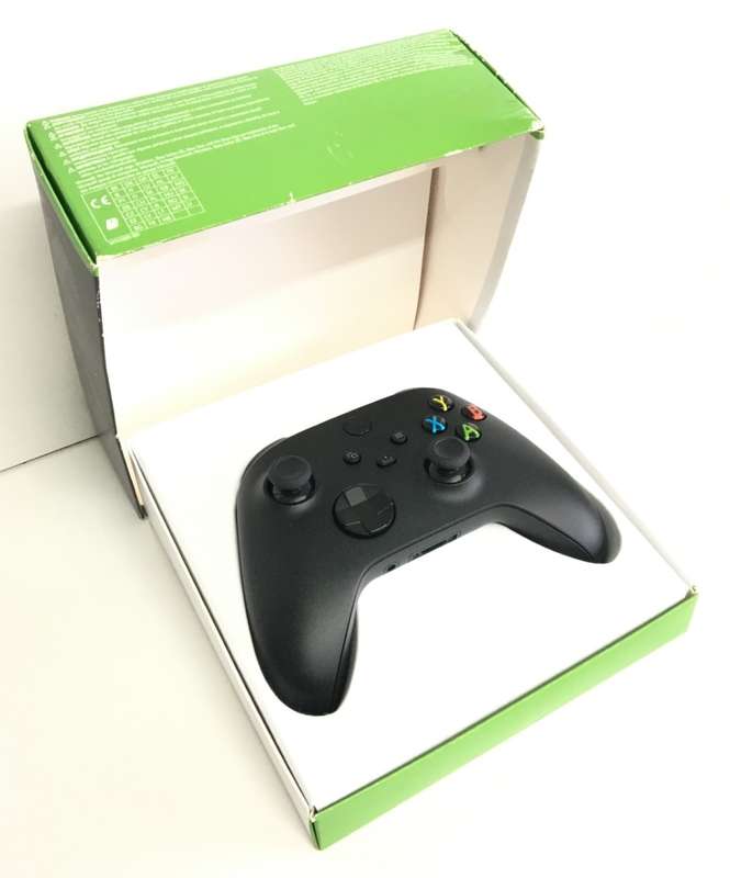 Xbox Series Wireless Controller Carbon Black Like New!