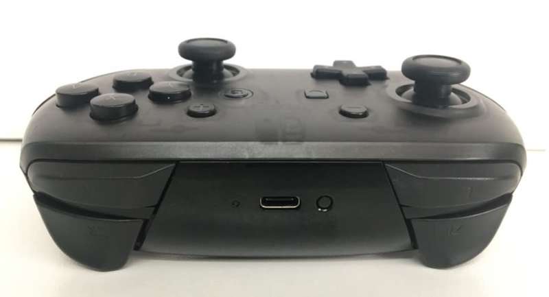 Nintendo Switch Pro Controller With Charging Cable Like New!