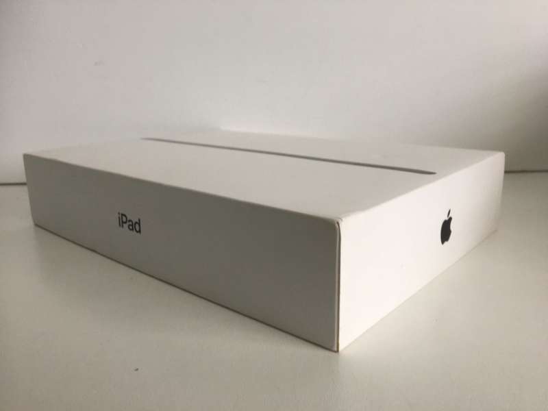 iPad 10.2-inch Model A2270 (8th gen) 32 GB Wi-Fi Only Space Grey Immaculate Condition!