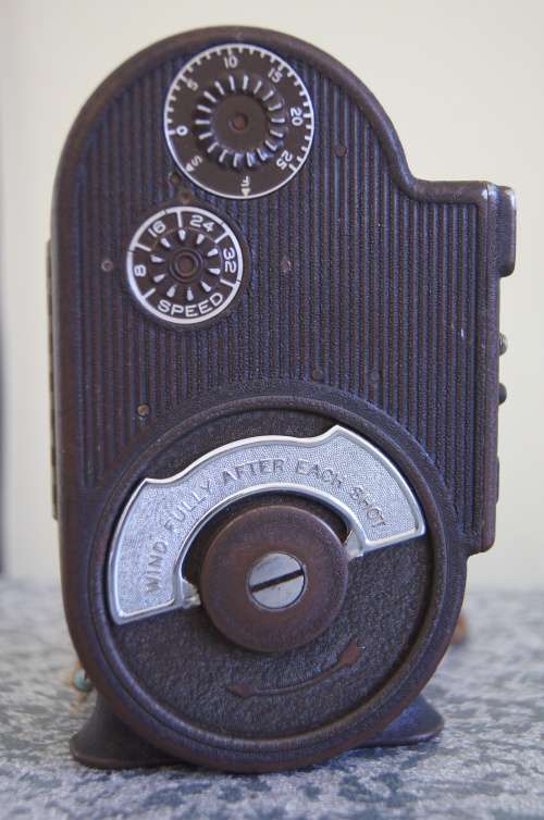 Bell & Howell Filmo portable cam