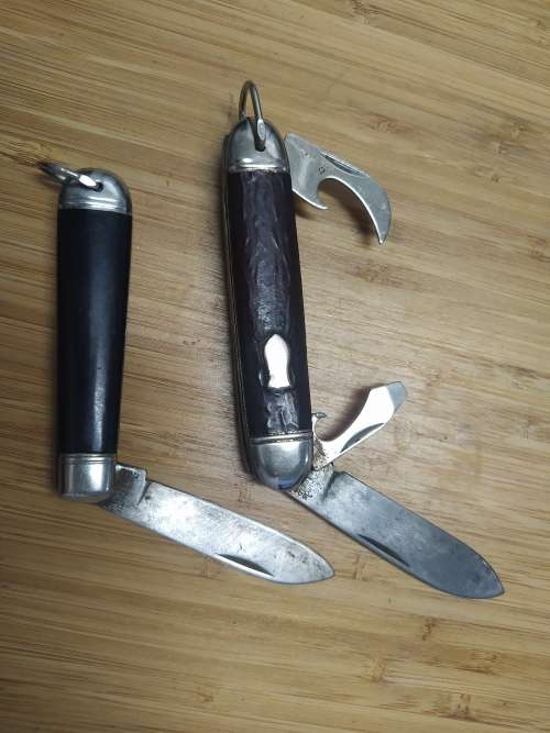 Collectible Richards Pocket/pen knives