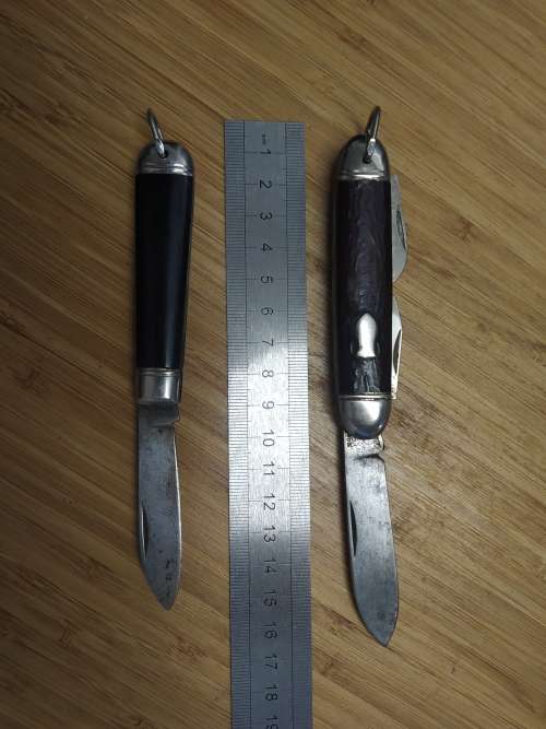 Collectible Richards Pocket/pen knives