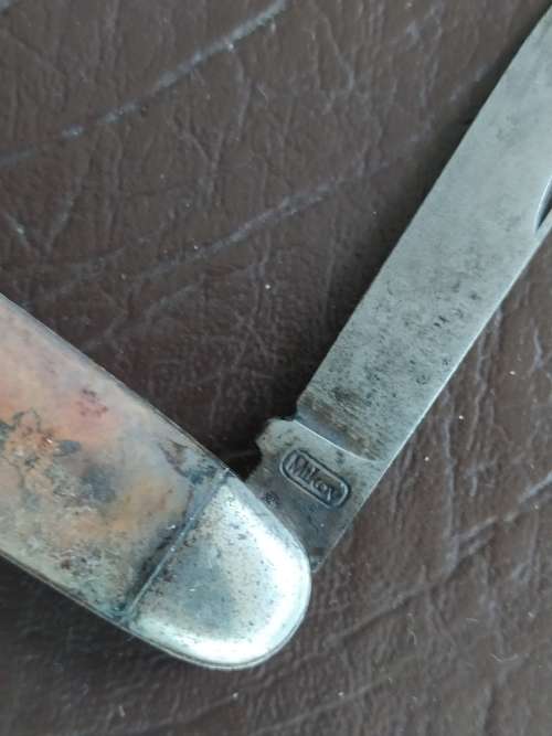 WOW collectible pocket knives