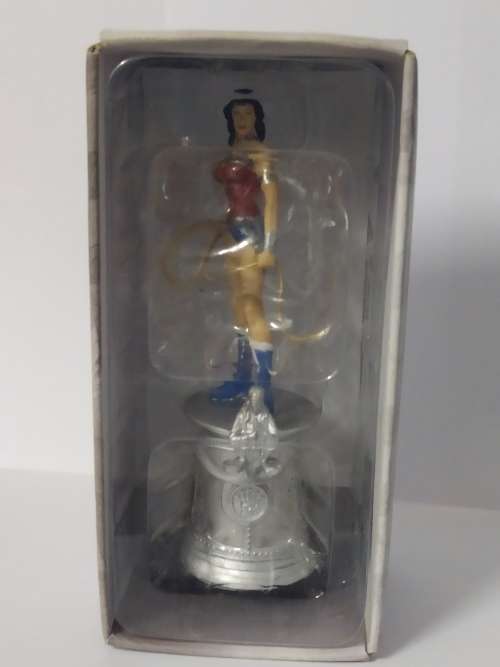 DC model - Wonder woman figure -new boxed