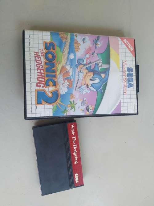 WOW! Sega Master System Sonic the Hedgehog cartridge and case