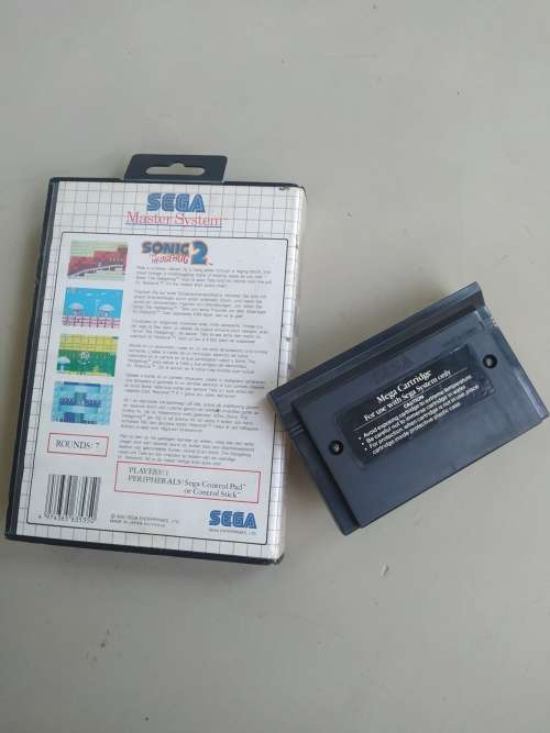 WOW! Sega Master System Sonic the Hedgehog cartridge and case