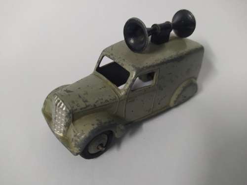 GREAT! Dinky 34c/492 loud speaker van