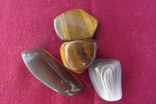Lot of 4 gemstones as per scan