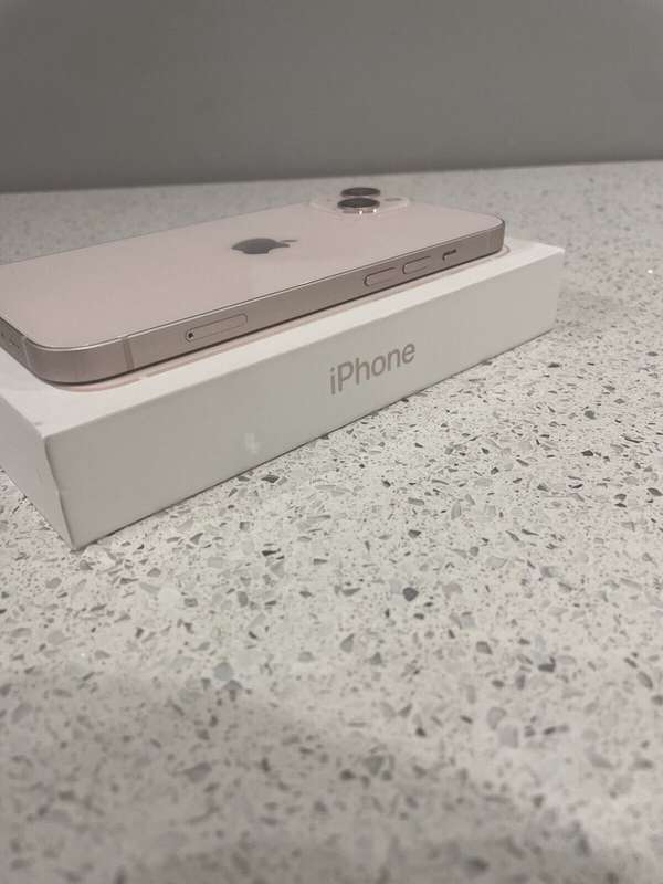 Apple iPhone 13 128GB -  Pink