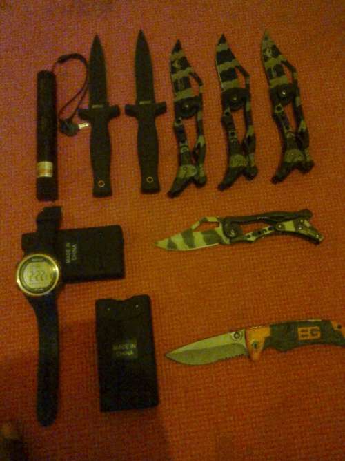 FANTASTIC!MTECH KNIVES!,LASER POINTER!,WATCH!,STUN GUNS! BUNDLE!,GET  ALL ELEVEN(11) FOR ONE PRICE!!
