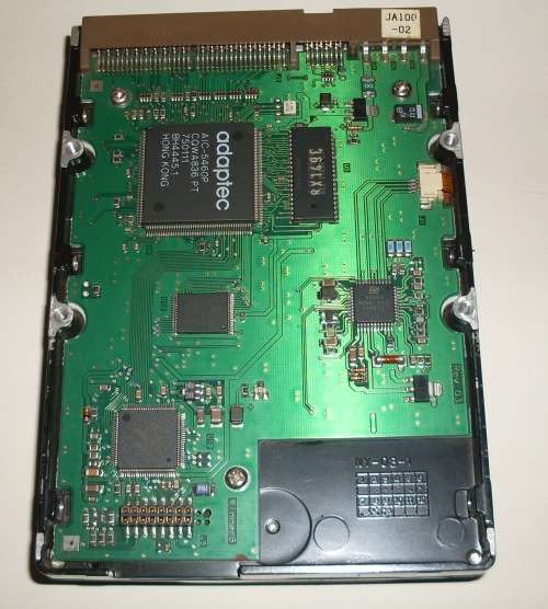 Samsung SW0212A Ultra IDE Desktop Hard Drive 2GB 5400RPM (1998)