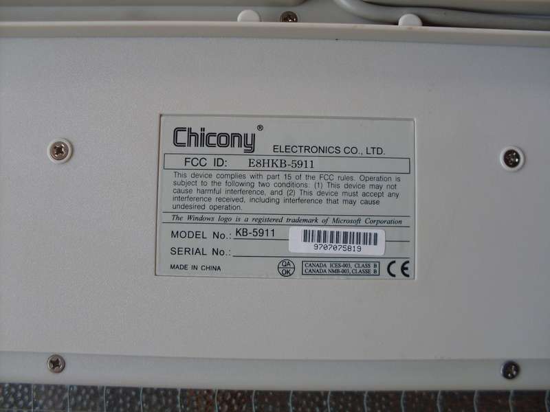 Chicony KB-5911 Membrane AT DIN5 Keyboard (1995)