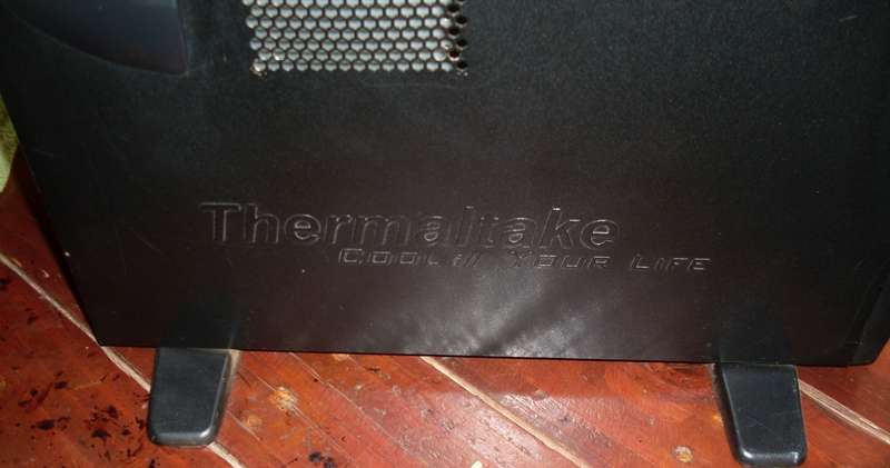 Thermaltake Xaser III Romeo Tower ATX Case Fire LED & Door (2004)