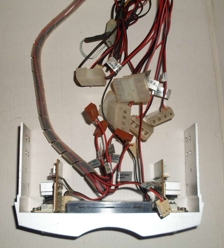Thermaltake 4-Fan Controller 5.25 inch Molex with Temp (2004)