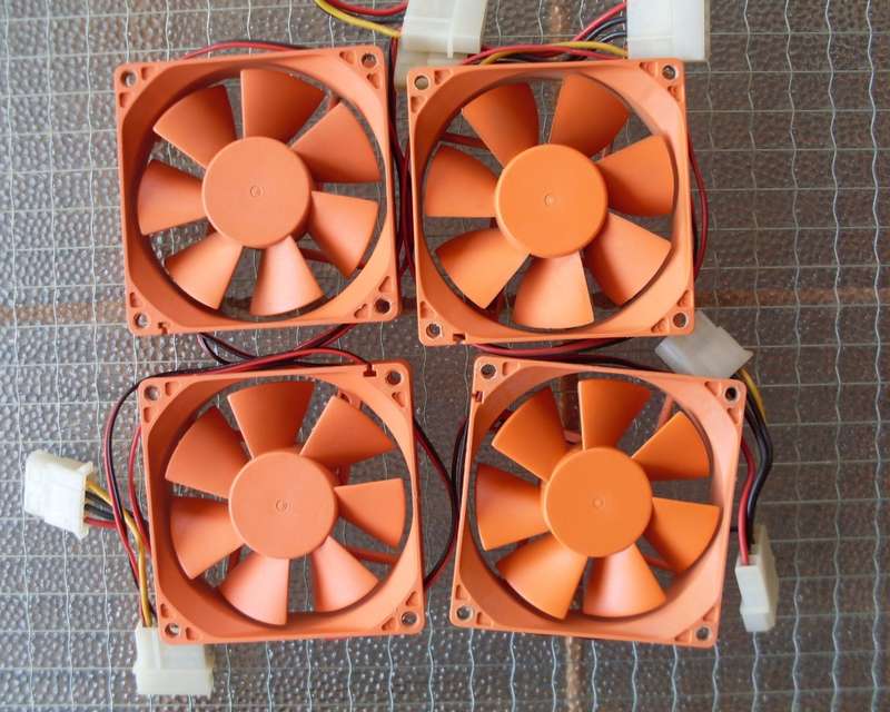 Thermaltake TT-8025A Orange Fans 80mm 4 Pieces (2004)