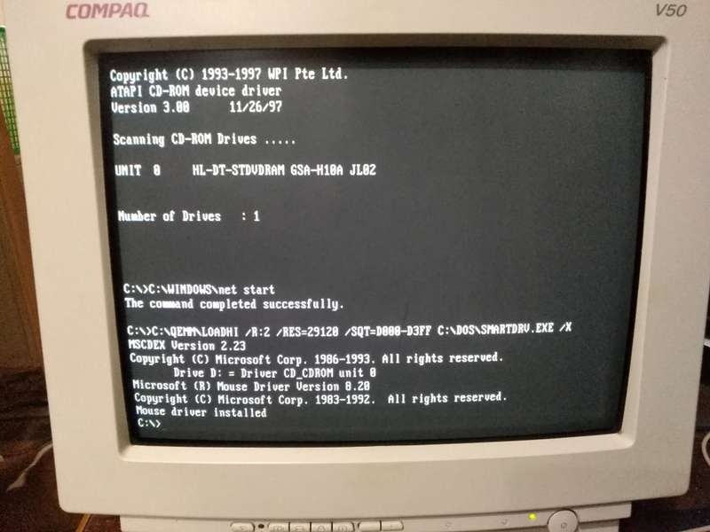 Compaq V50 Model 610 CRT VGA Monitor 15 Inch (1997)