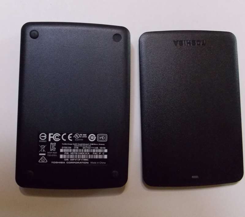 Toshiba 2.5 inch Hard Drive Enclosure USB 3.0
