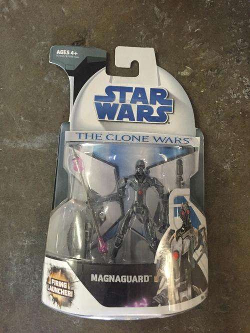 Star Wars The Clone Wars 'Magnaguard' Action Figure. NOC