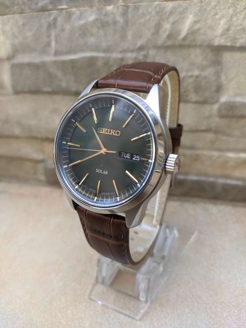 Seiko SNE529 sapphire solar