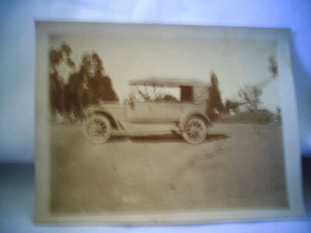 34 VERY OLD BLACK AND WHITE PHOTOS