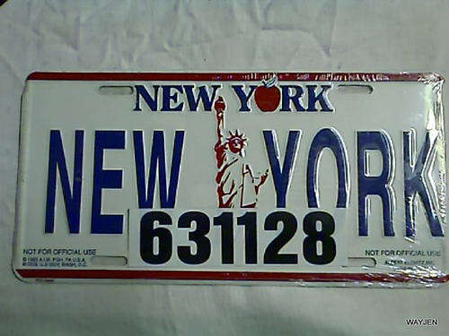 AUTHENTIC AMERICAN NEW YORK NUMBER PLATE. NEVER BEEN USED OR OPENED.