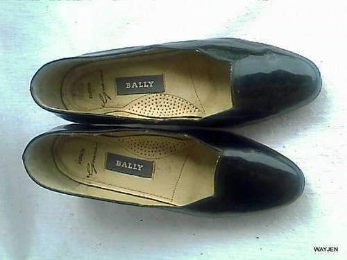BLACK.SIZE.5 1/2 COURT SHOES.BREATHING & PADDING INSIDE.BALLY,GRACE,ZURICH.GENUINE LEATHER UPPERS