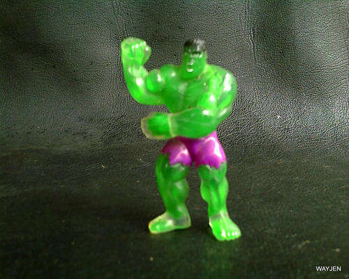 THE INCREDIBLE HULK. THE HULK MOVIE TOY. UNIVERSAL. NESTLE PRODUCT. 7cm HIGH. HARD RUBBER/PLASTIC.