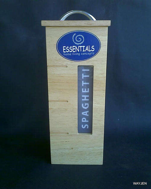 ESSENTIALS HOME LIVING WOODEN SPAGHETTI HOLDER WITH AIRTIGHT LID. 30,5 x 11cm.
