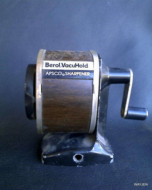 OLD SCHOOL DESK PENCIL SHARPENER. BEROL USA. BEROL VACUHOLD.APSCO SHARPENER. SOME WEAR AND TEAR.