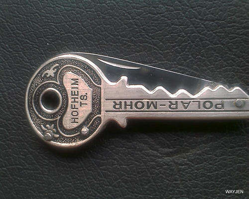 VERY UNUSUAL KEY KNIFE. 10,5cm WHEN OPEN. 6cm CLOSED. PAUL A. HENKELS ON BLADE.POLAR-MOHR.HOFHEIM TS